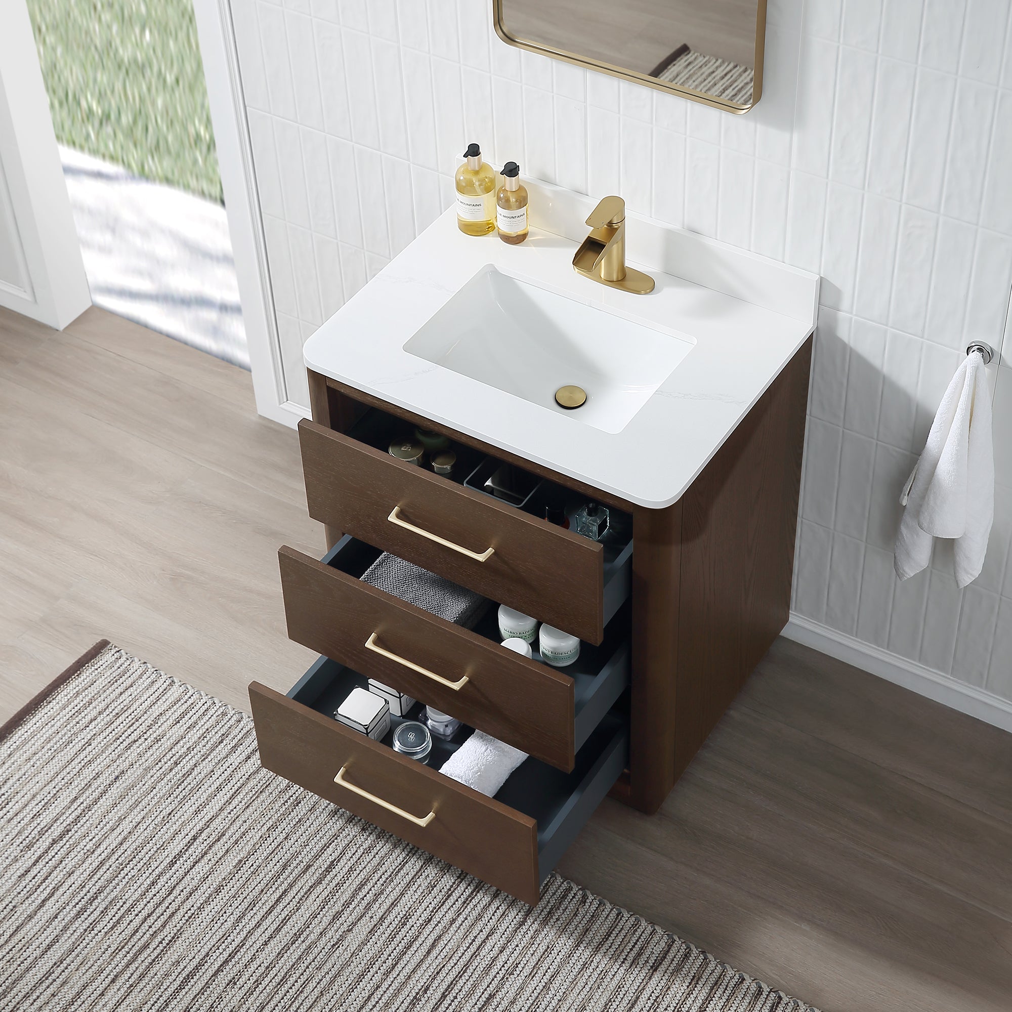 Free Standing Single Bathroom Vanity with Quartz Top RX-V04