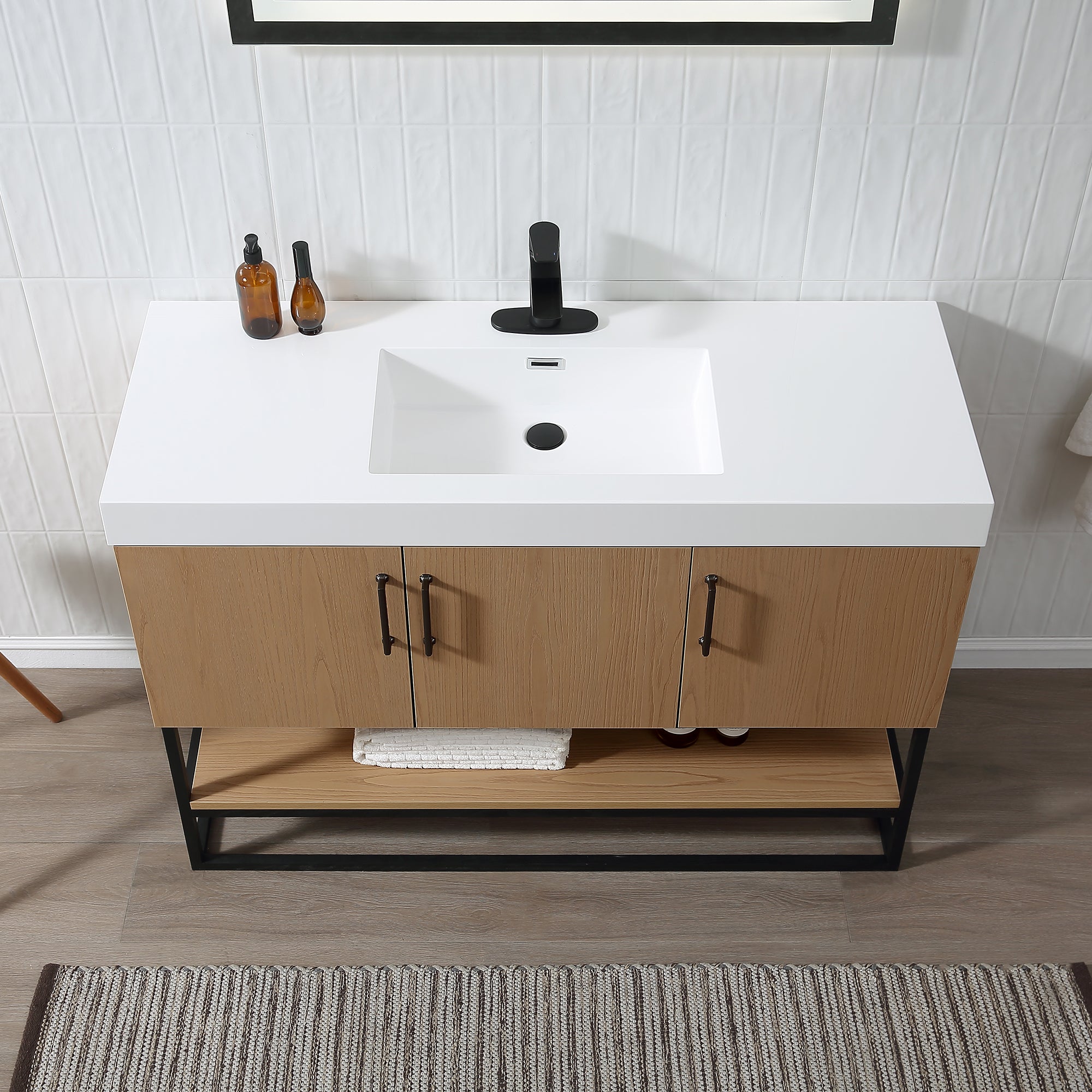 Wall Mounted Single Bathroom Vanity with Quartz Top RX-V06