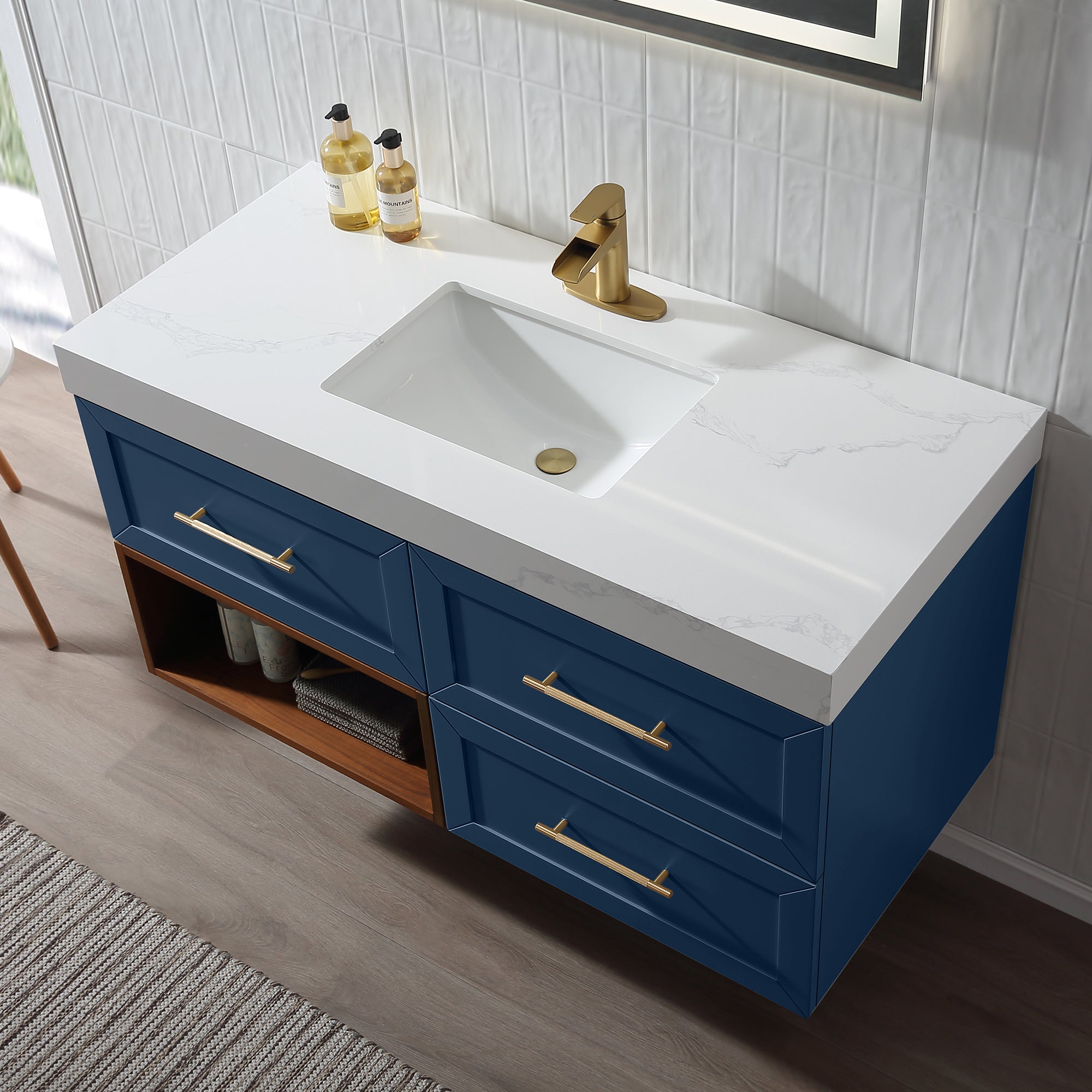 Wall Mounted Single Bathroom Vanity with Quartz Top RX-V07